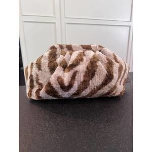 NEW WOLF & WILLA tiger print clutch in brown